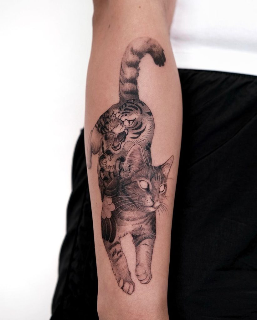 猫と虎のかっこいいタトゥー