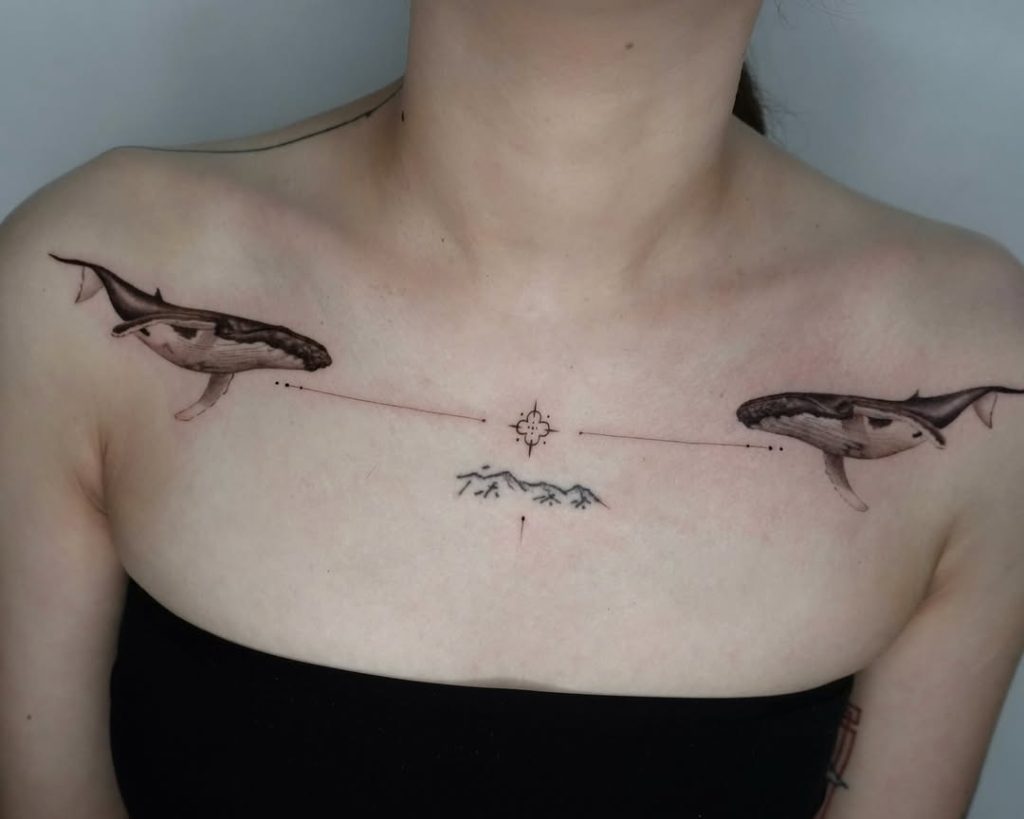 両肩にブラックアンドグレーの鯨(クジラ)のタトゥー